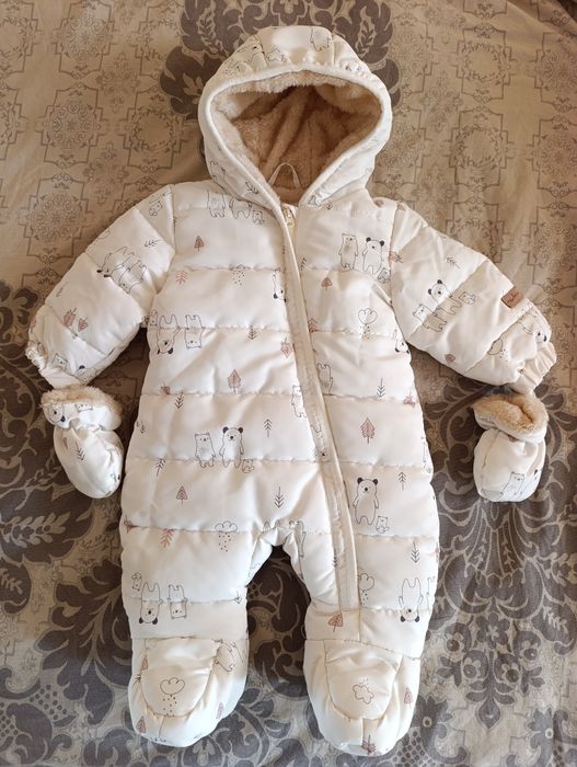 Зимни бебешки  космонавти