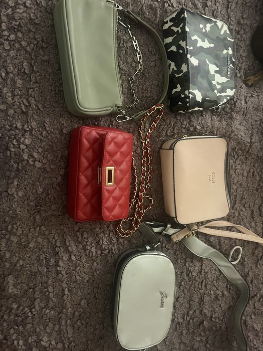 Дамски чанти всичкине за 35 €