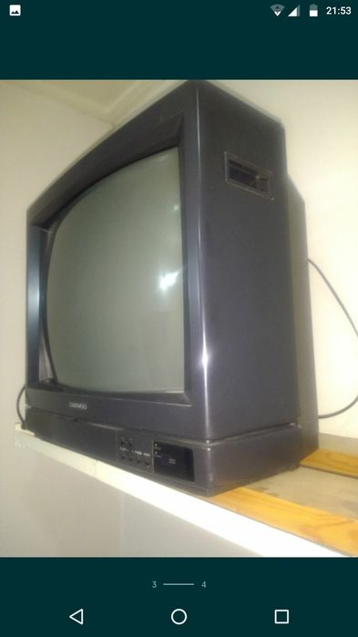 Телевизор DAEWOO.  и двухкассетный магнитафон