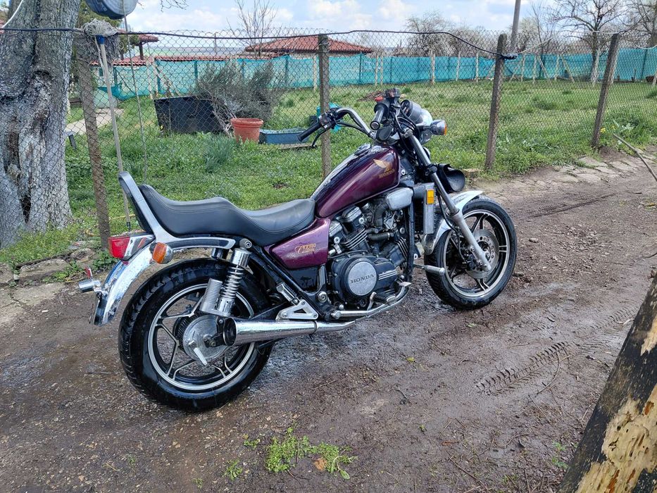 Продавам хонда magna 750
