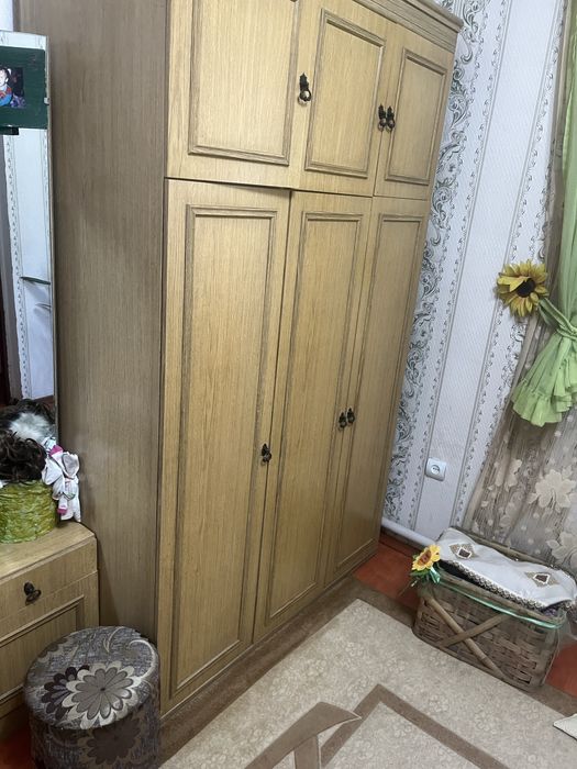 Продам спальный гарнитур производство Мерей