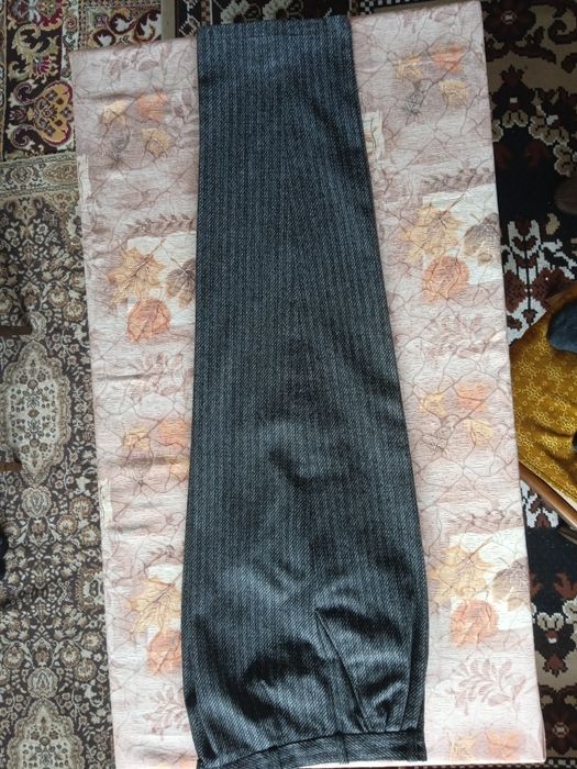 Вълнен панталон продавам.