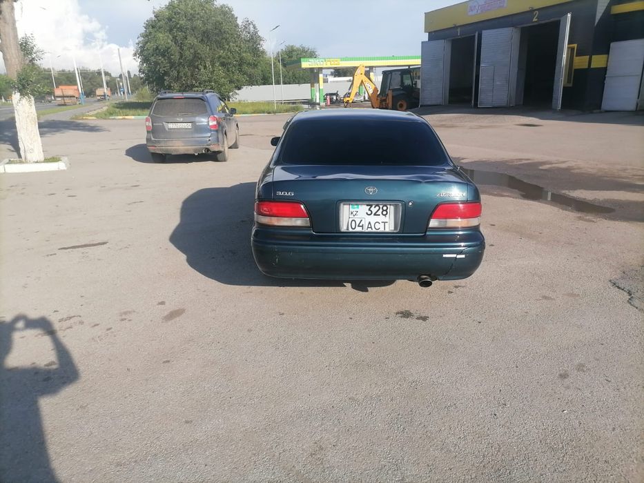 Продам тайоту авалон