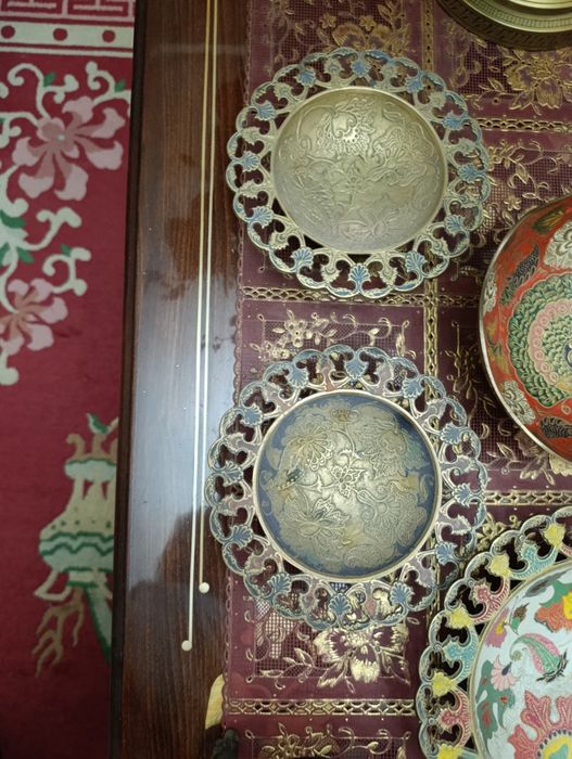 тарелки латунные Индия, вазы