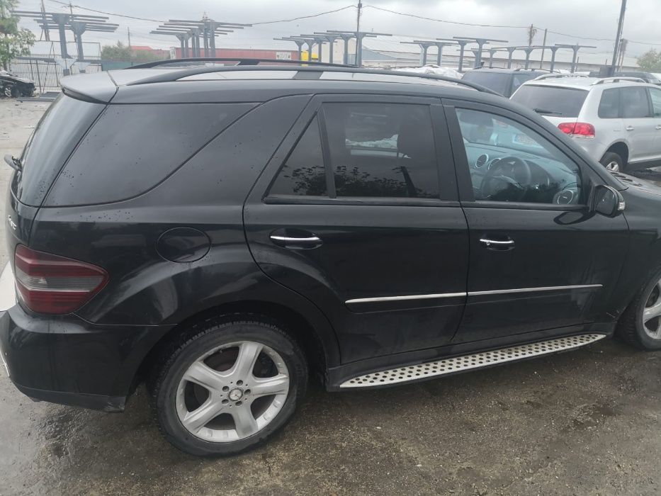 Dezmembrez ml350 ml500 ml63 amg w164 piese mercedes ml 2007 amg pachet
