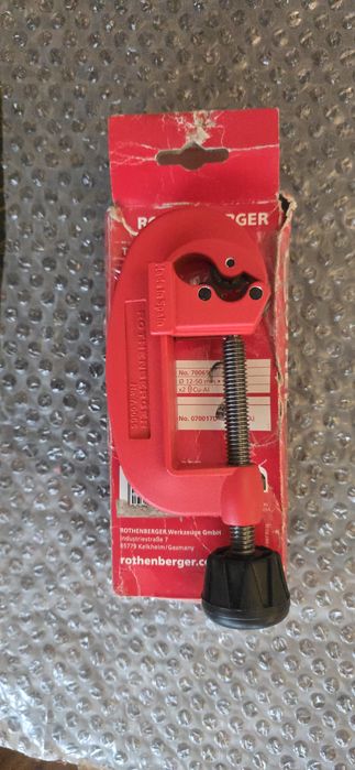 Tăietor țeavă cupru