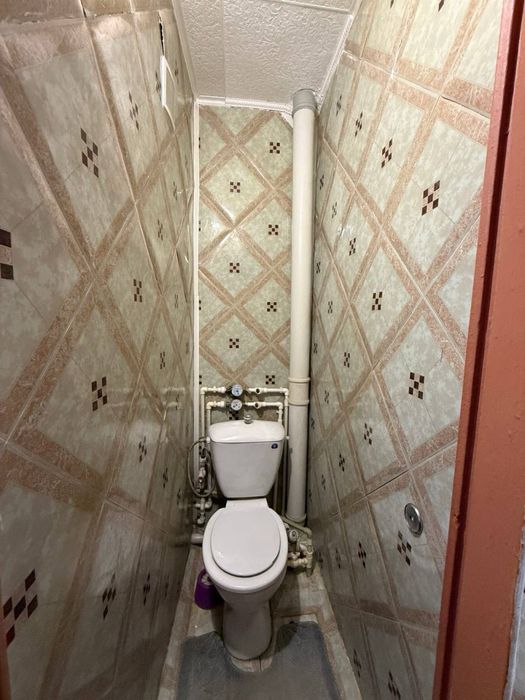 Продается 1 комн квартира на 6 микр