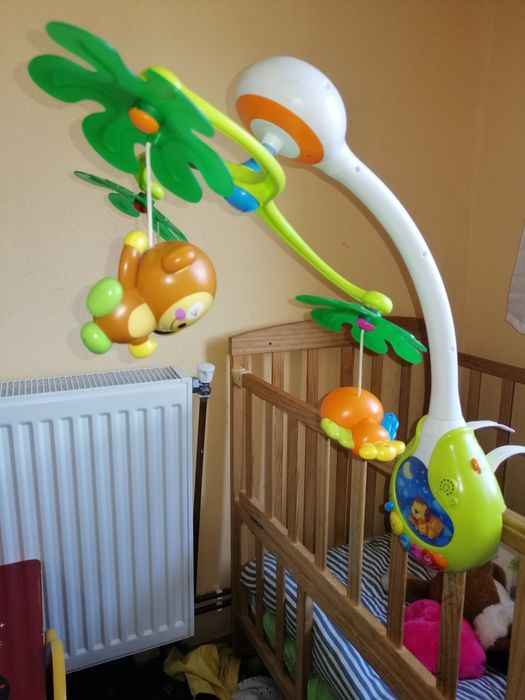 Carusel muzical patut bebe