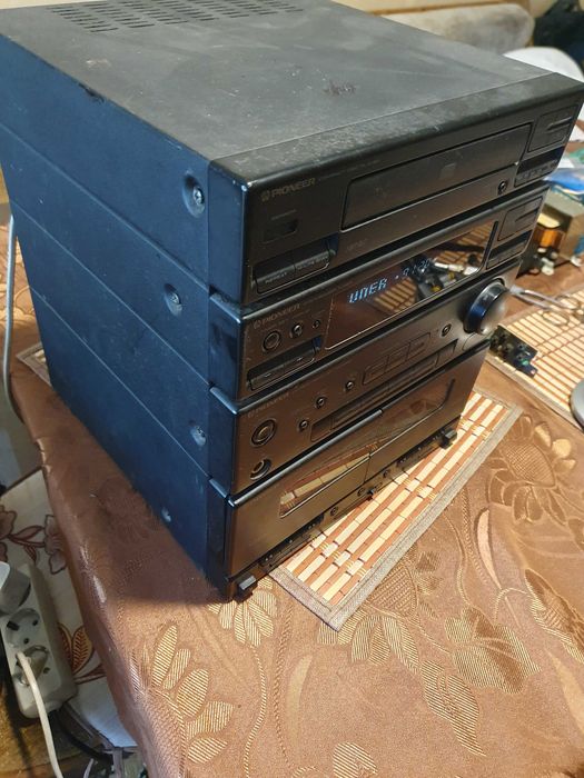 Музикална система Pioneer XR-P320