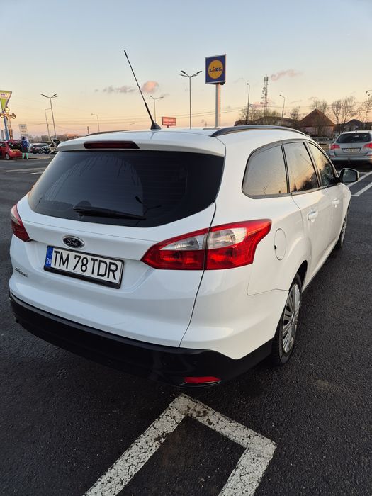 FORD Focus 2012 — imagine 5