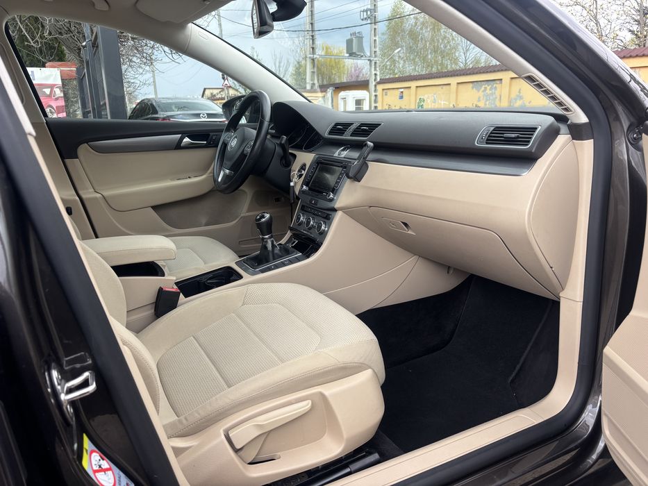 Passat 1.6 tdi 2013 euro5 105 cp mokka bruin navigatie