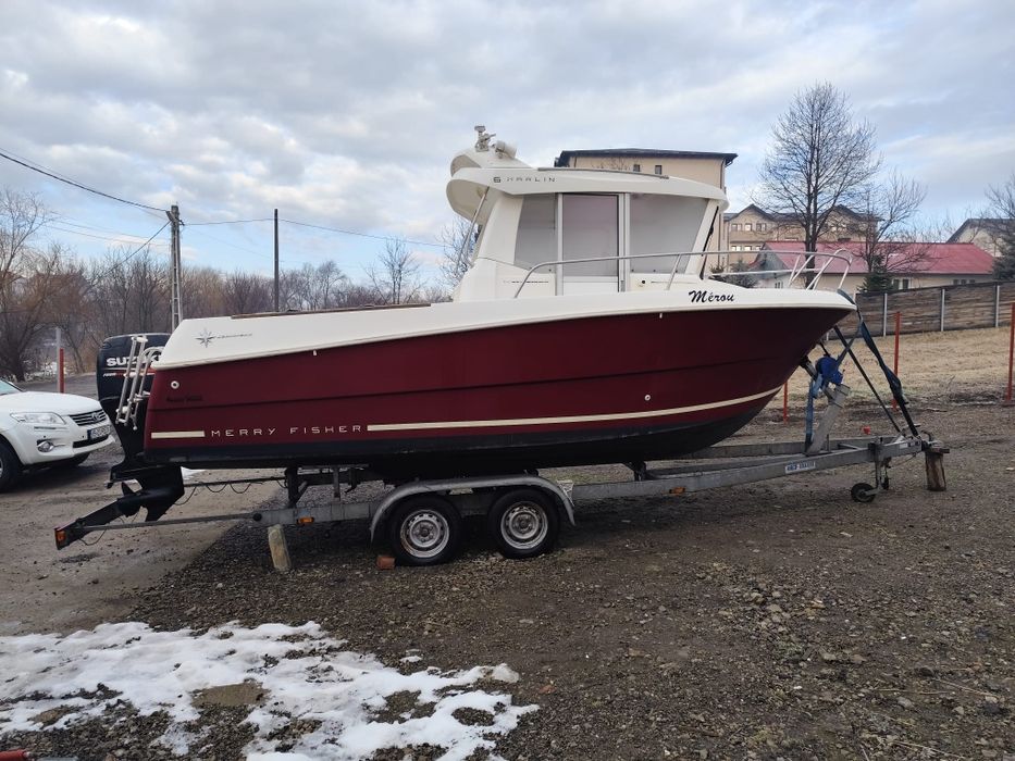 Barcă Merry Fisher Marlin-Motor Suzuki 100/115 cp -Peridoc 2 t