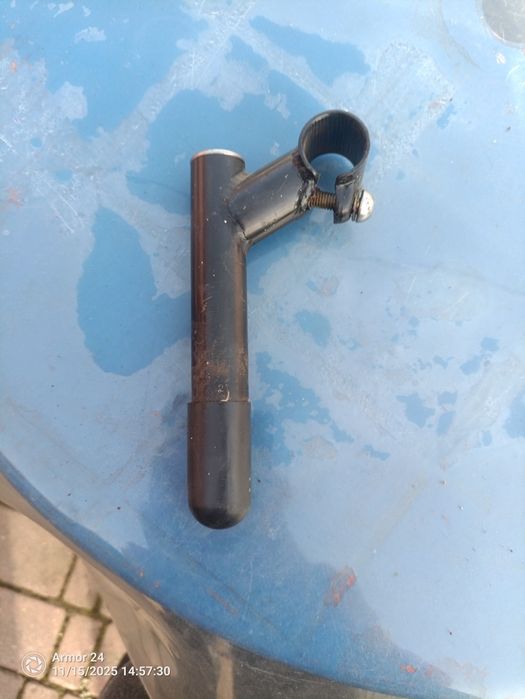 Vând zolă cu pipă pentru bicicletă