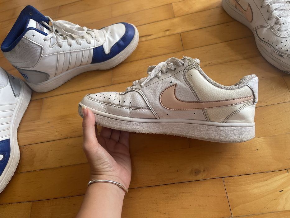 Обувки Adidas и Nike