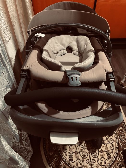 Продается Коляска  STOKKE