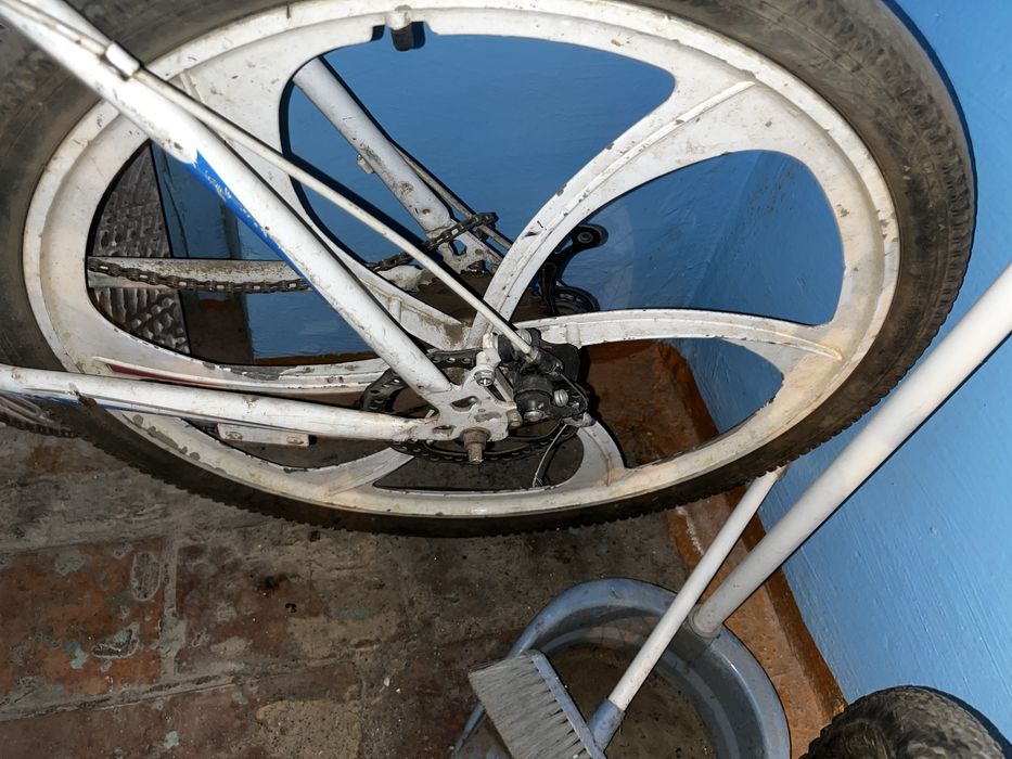 Продам велосипед на запчасти