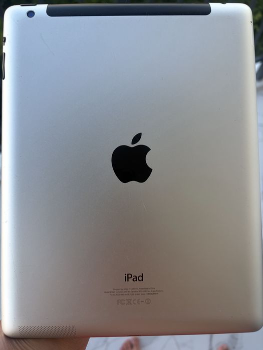 Ipad 4 (Retina), 32GB Wi-Fi + Cellular