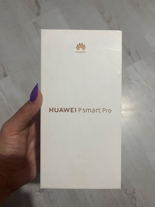 HUAWEI P smart 128GB + калъфи подарък