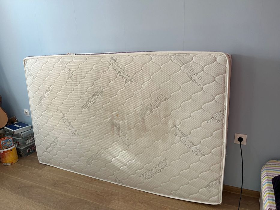 ПОДАРЯВАМ еднолицев матрак НАНИ 140/200, ползван 5г.