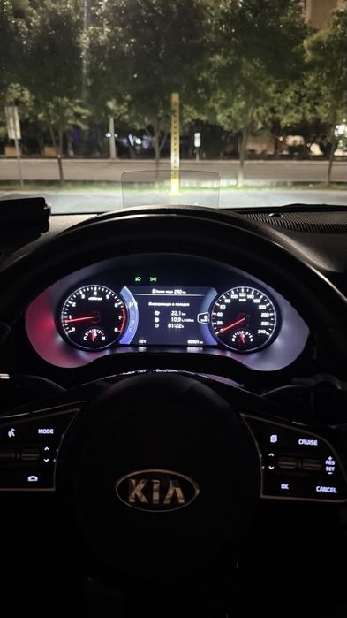 Kia seltos 2021 sotiladi srochna