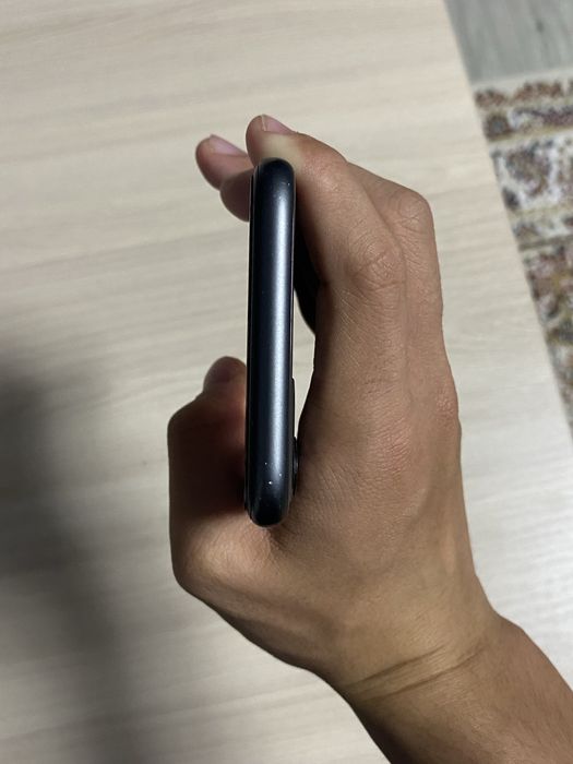 IPhone 11 черного цвета