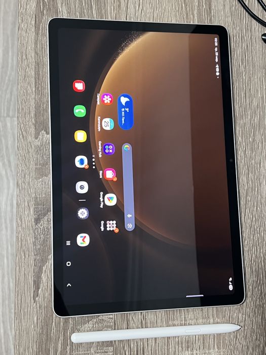 Планшет Samsung Galaxy Tab S9Fe