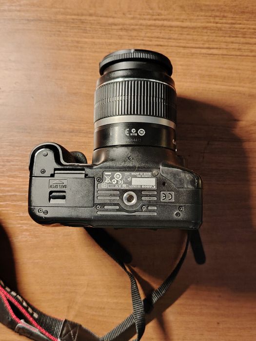 Canon EOS Rebel T2i (550D) срочно продаю