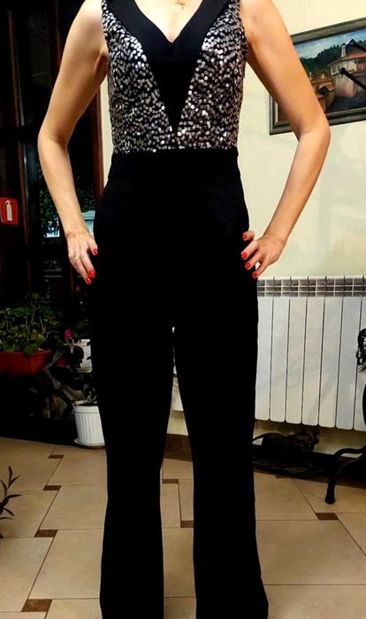 Официален гащеризон