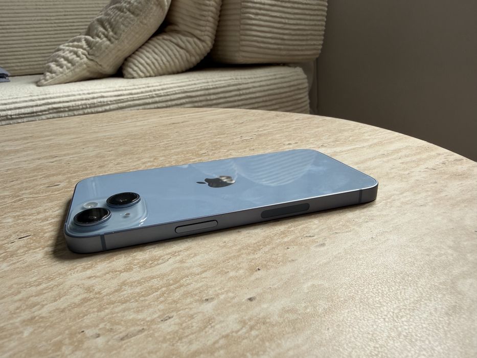 Iphone 14 eSIM.