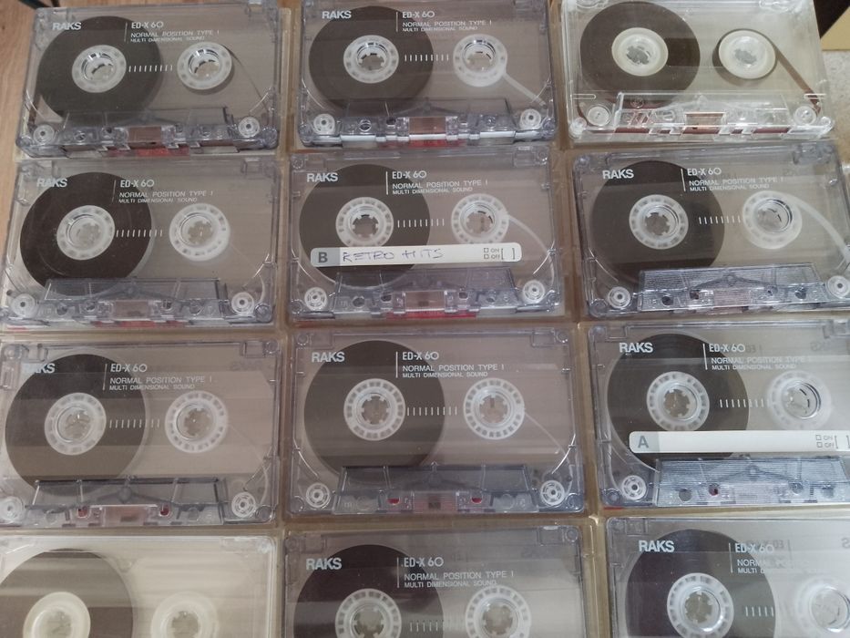 Casete audio Raks, imprimate cu muzica buna.