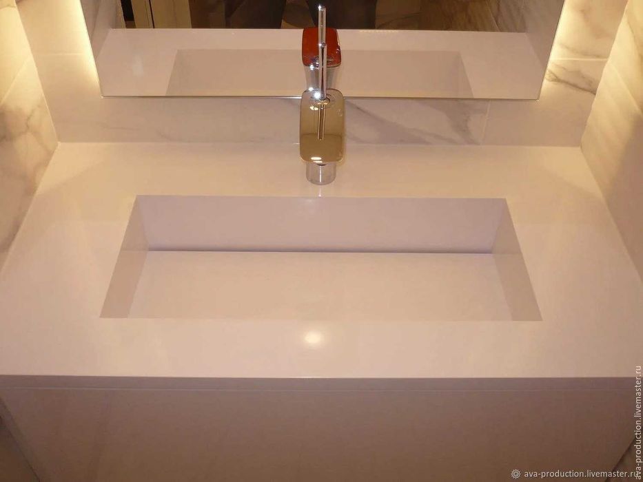 Умывальник (раковина) в ванную комнату из камня (акрил, кварц)