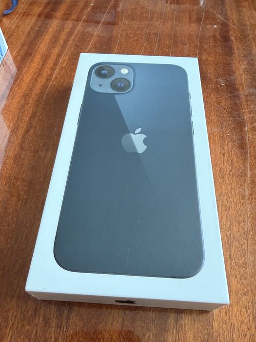 Продам Iphone 13 (128 гб) ios 18.3.2