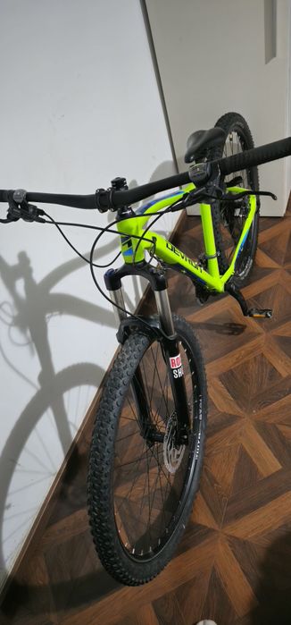 Vand bicicleta Hidraulica MTB Devron Riddle  pe 29