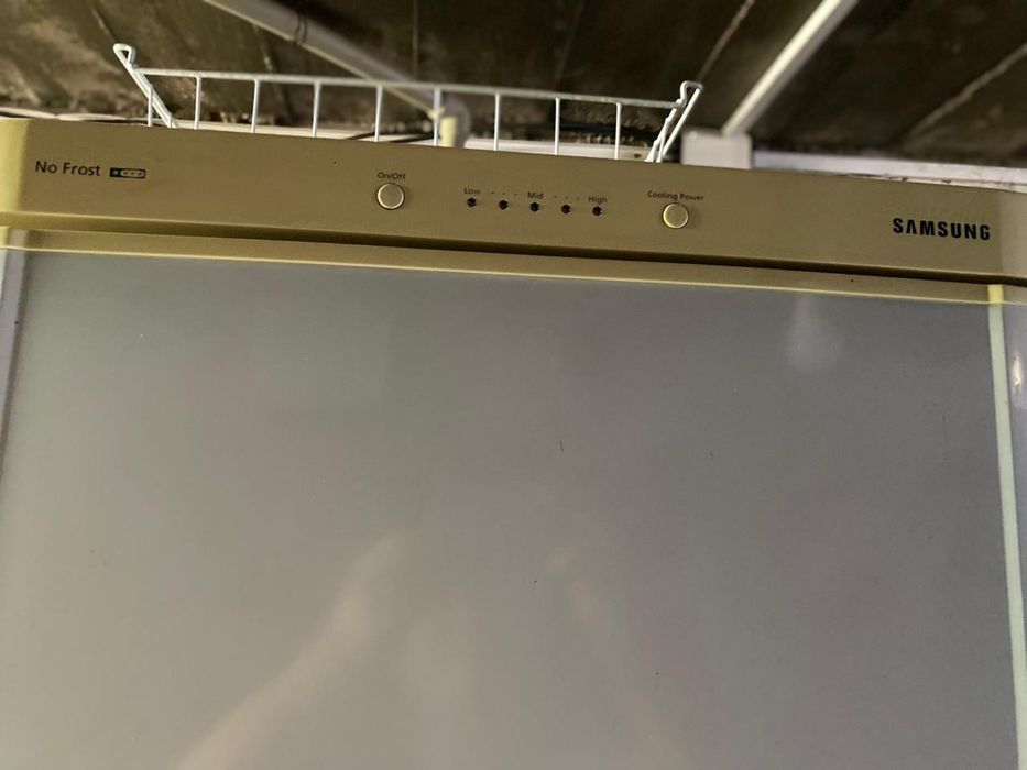 Холодильник samsung