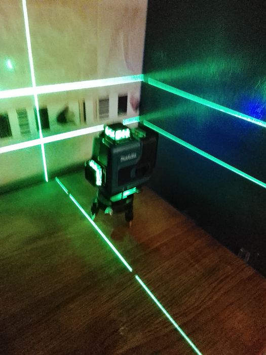 Nivel laser makita 16 linii