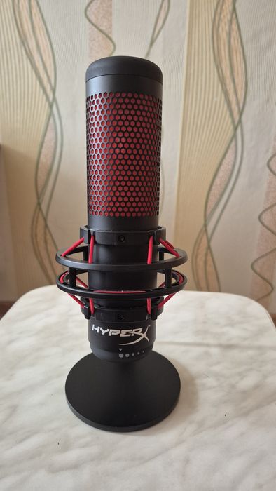 Микрофон HyperX Quadcast