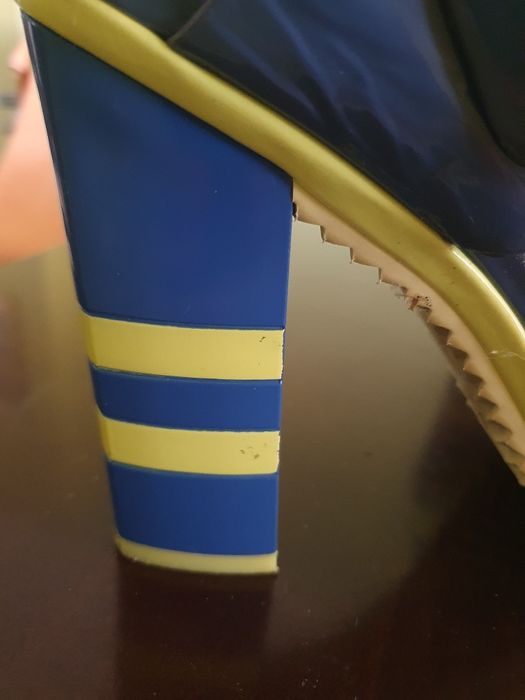 Дамски сандали естествена кожа