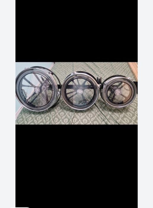 Percutii suport microfon