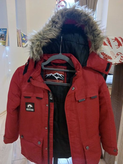 Детска парка/зимно яке/за момче 7-8 години, размер 128 ,reserved