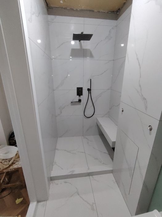 Кафельщик плиточник