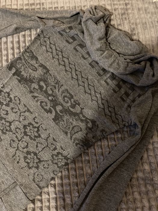 Четири рокли за 10 евро