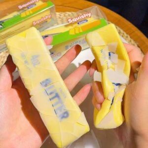 Crispy Butter Squishy Чупещо се скуиши масло бутер