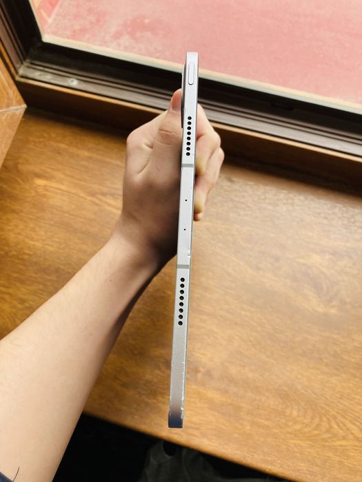 iPad Pro m2 11 gen 4 Wi-Fi+Sim  sotladi