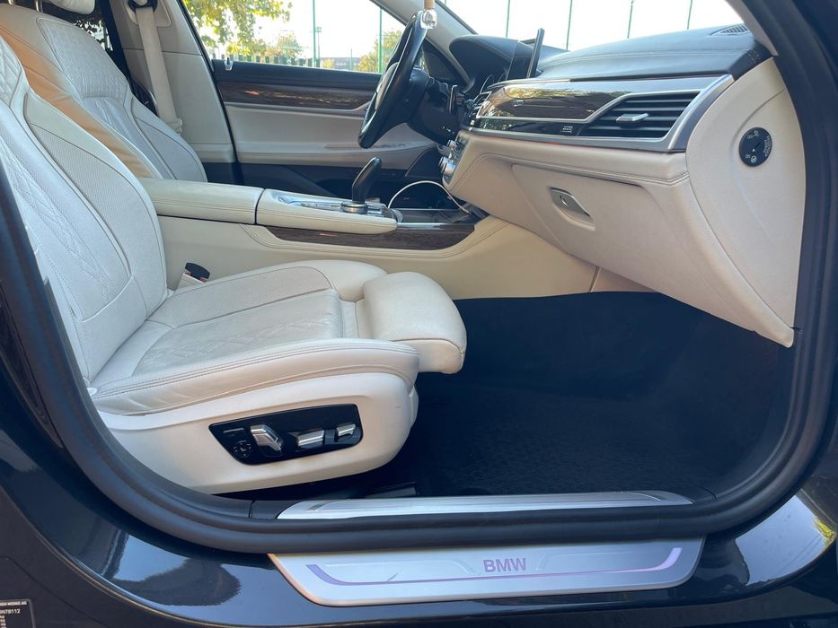 Vând BMW 730D Xdrive