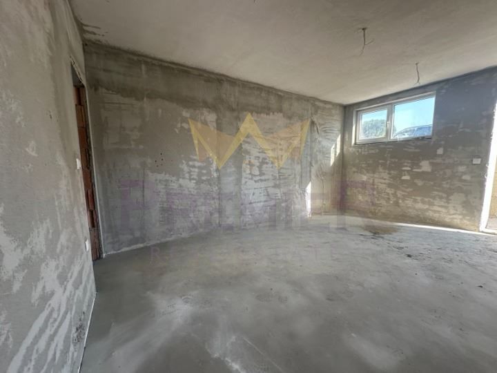 Продава се Офис в Варна, Изгрев - 80 кв.м за 1250 €/кв.м - Снимка #5