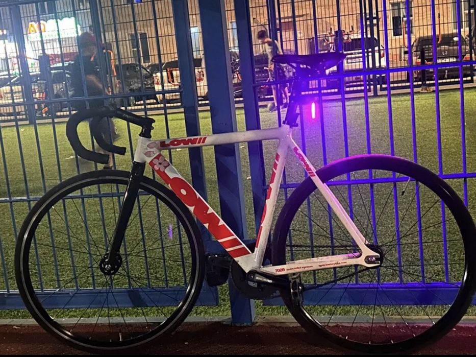 LOWII fixed gear
