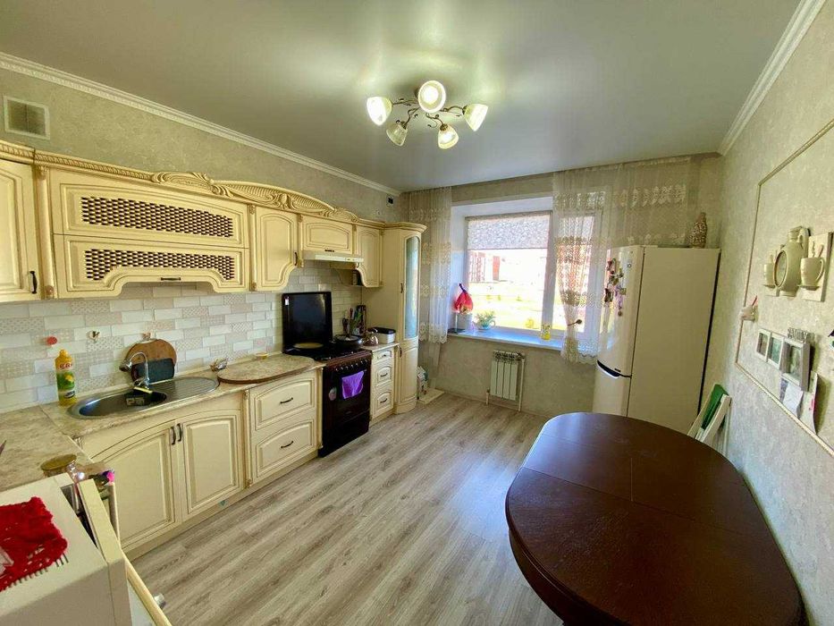 Продам 2-ком На Плазе БК Строй! 2 этаж! 65 квадратов! Раздельная!