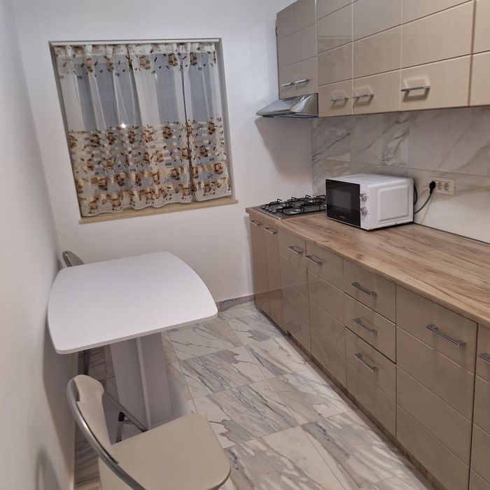 Garsonieră de închiriat