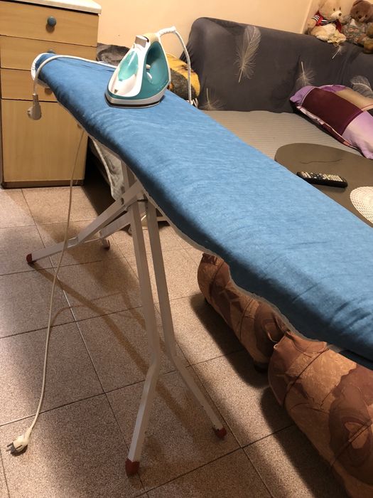 Дъска за гладене с подарък ютия