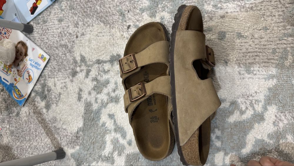 Туфли лаковые новые+ birkenstock
